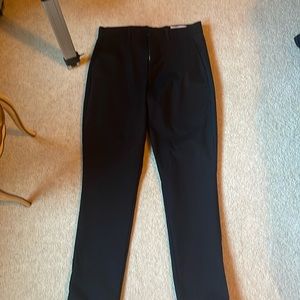 Men's chino pants. Slim fit